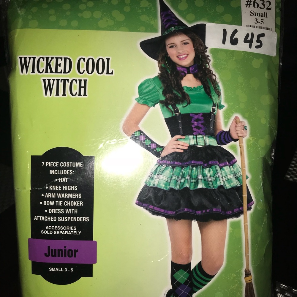 Witch costume